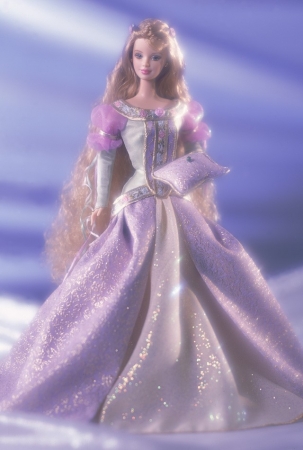 Barbie кукла Барби коллекционная "Принцесса на горошине"
